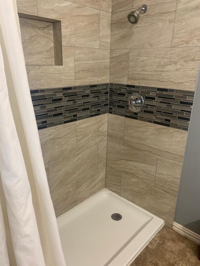 Hickman'S Motel Аспермонт Экстерьер фото